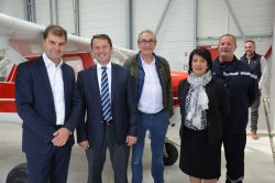 Gilles Dufeigneux a profité de la signature de la convention pour visiter Xénon Aviation.